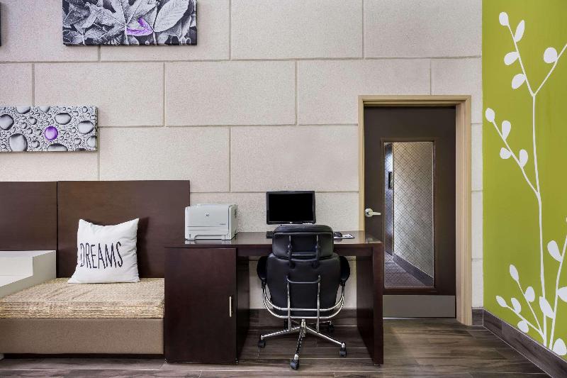 فندق Sleep Inn & Suites