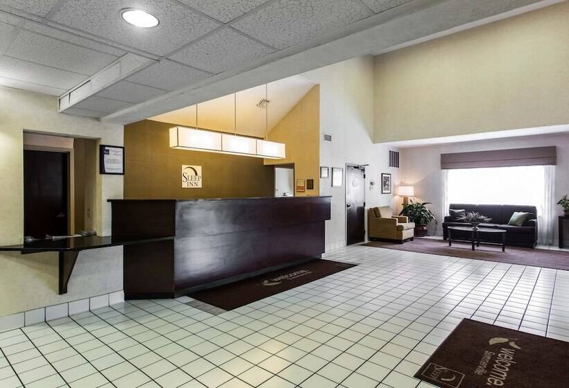 Отель Surestay By Best Western Summerville Flowertown