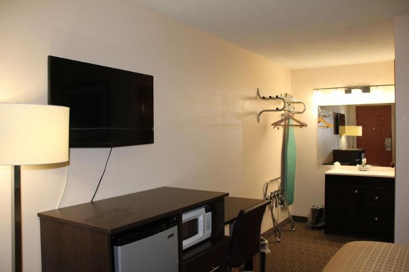 Отель Sterling Inn Niagara Falls Near Iag Airport