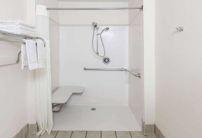 ホテル Super 8 By Wyndham Arlington Near At&t Stadium