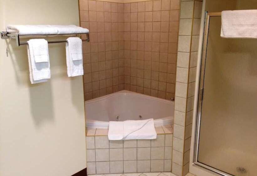 فندق Super 8 By Wyndham Ava