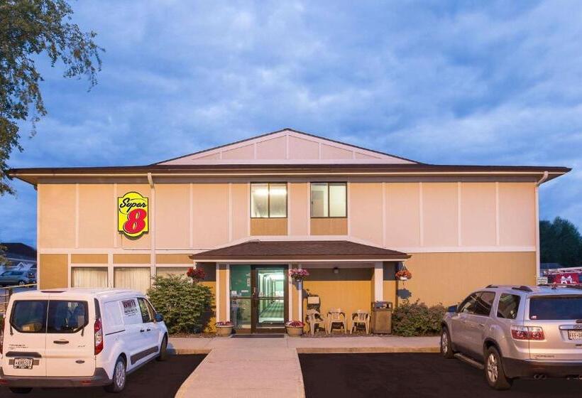 فندق Super 8 By Wyndham Beaver Dam