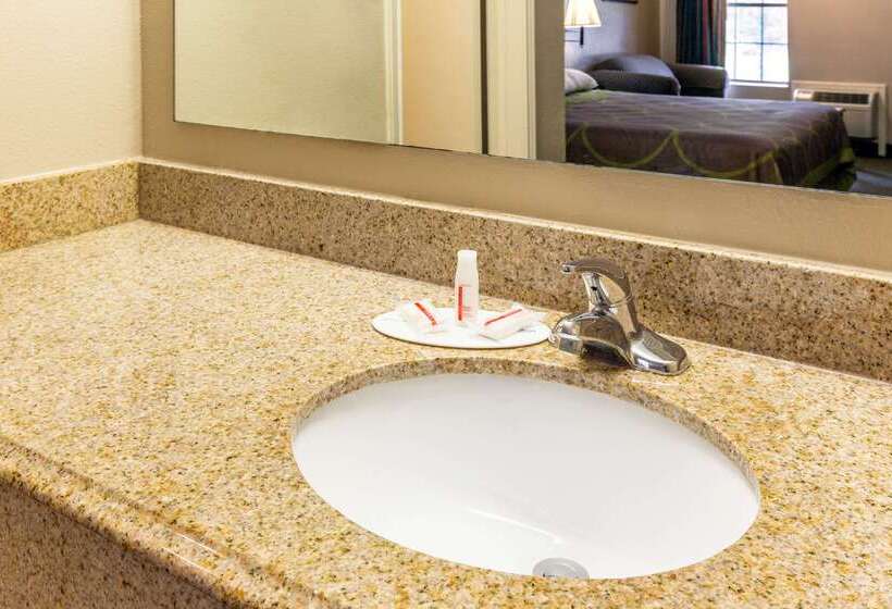 בית מלון כפרי Super 8 By Wyndham Bossier City/shreveport Area