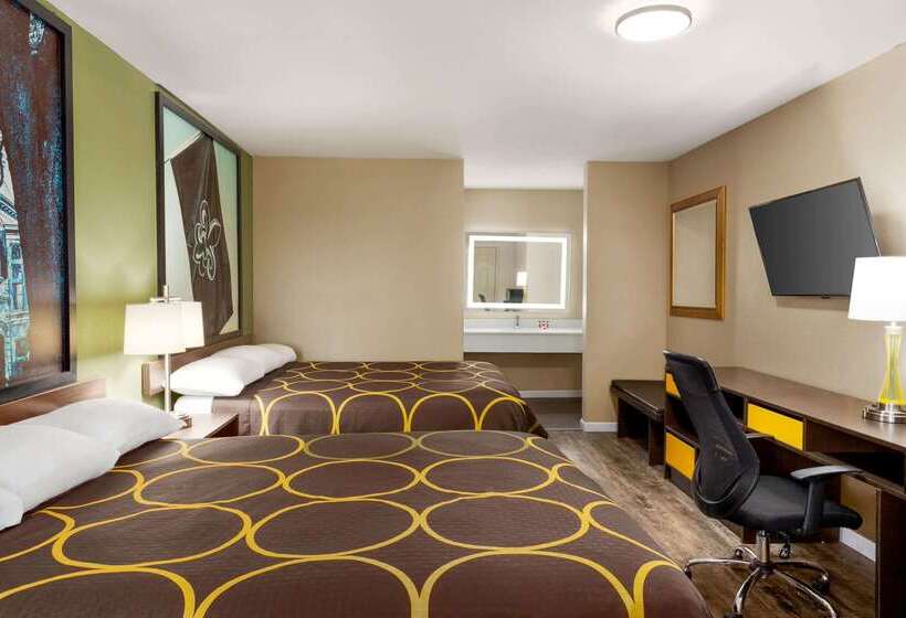 فندق Super 8 By Wyndham Brookhaven