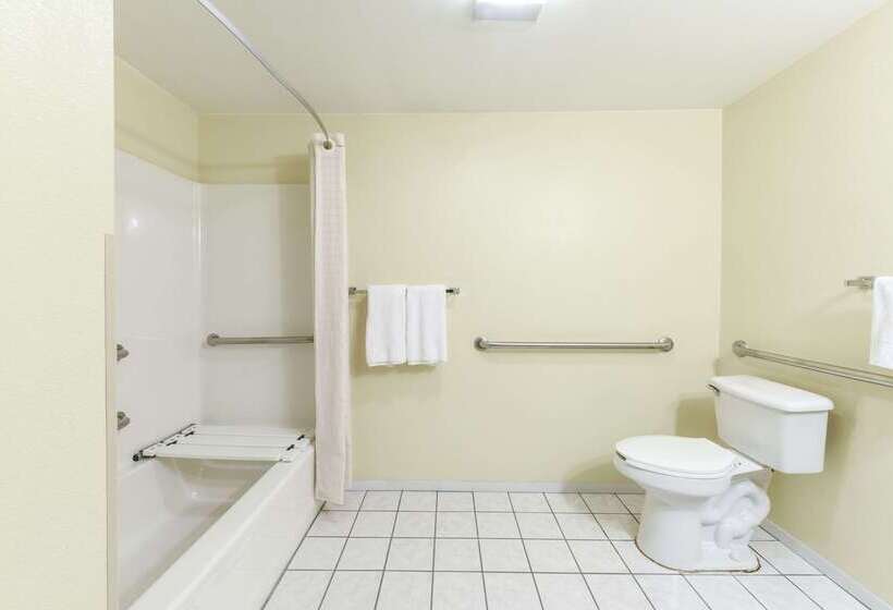 ホテル Super 8 By Wyndham Burleson Fort Worth Area