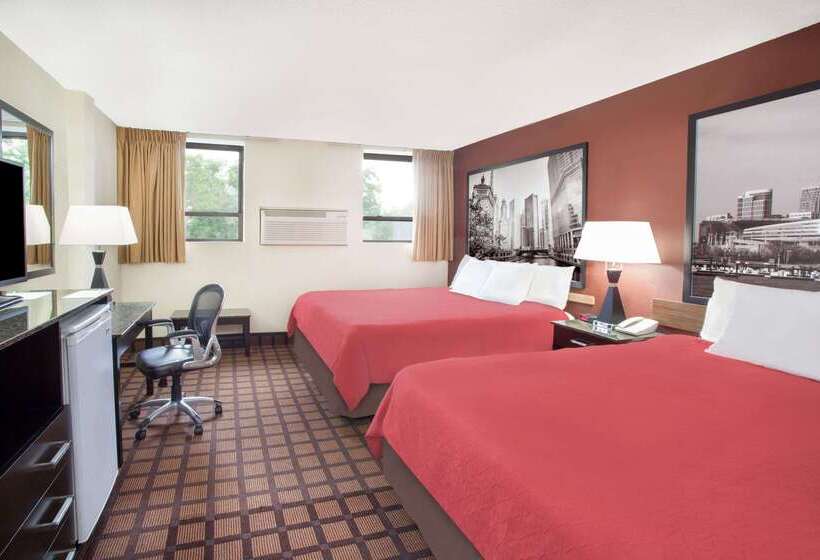 호텔 Super 8 By Wyndham Chicago Il