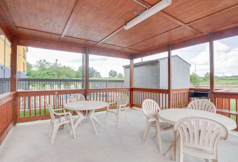 فندق Super 8 By Wyndham Crossville Tn