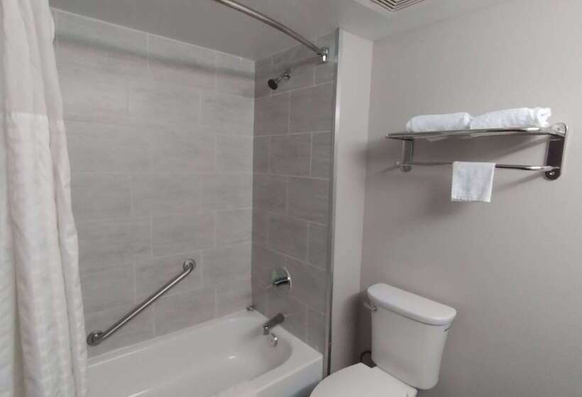 Super 8 Motel By Wyndham Near Fort Lauderdale Arpt