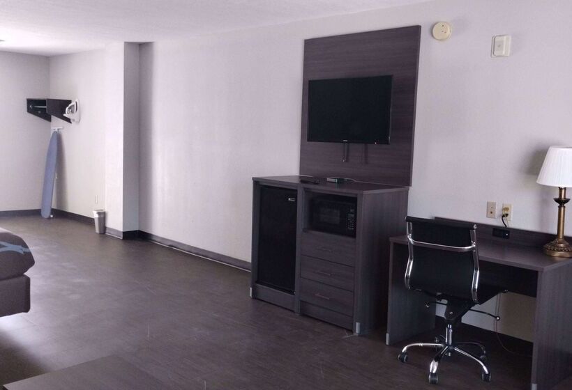 Super 8 Motel By Wyndham Near Fort Lauderdale Arpt