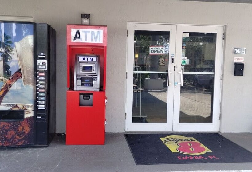 Super 8 Motel By Wyndham Near Fort Lauderdale Arpt
