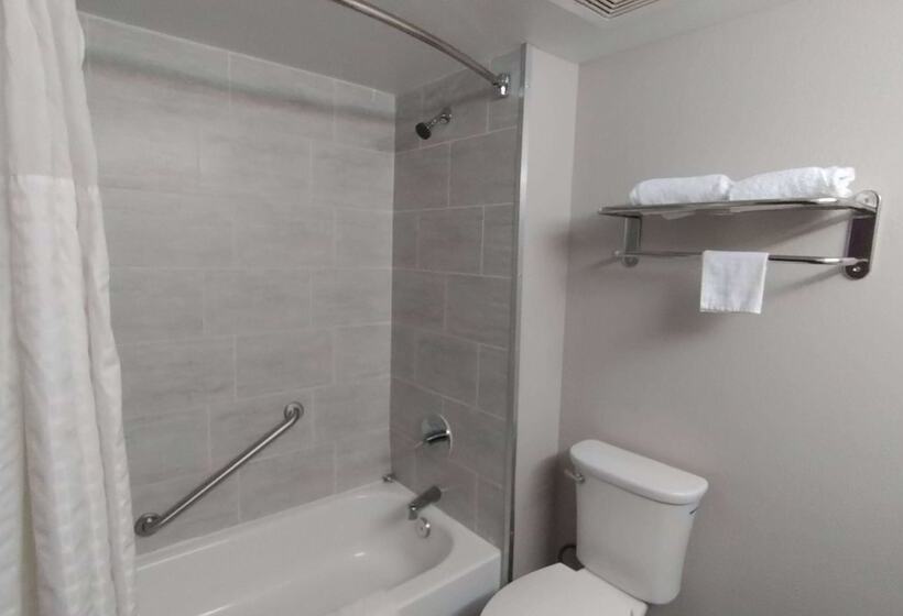 Super 8 Motel By Wyndham Near Fort Lauderdale Arpt