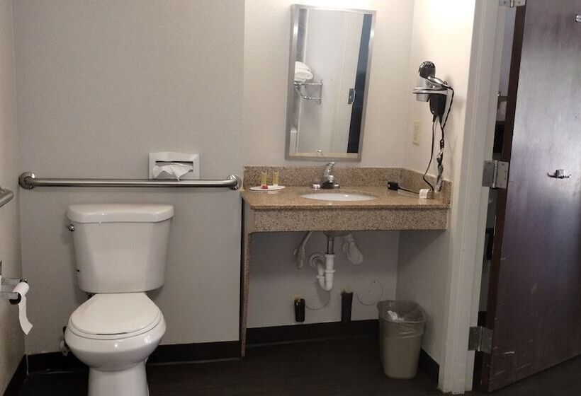 Super 8 Motel By Wyndham Near Fort Lauderdale Arpt