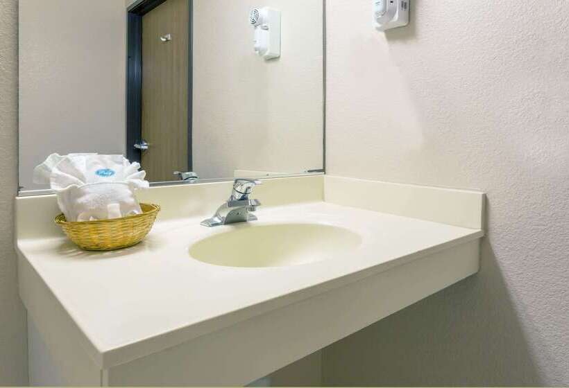 호텔 Super 8 By Wyndham Dixon/uc Davis