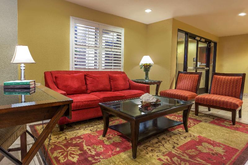 호텔 Super 8 By Wyndham Dixon/uc Davis