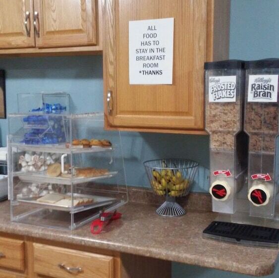 ホテル Rodeway Inn