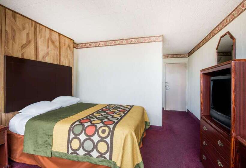 فندق Super 8 By Wyndham Erie/i 90