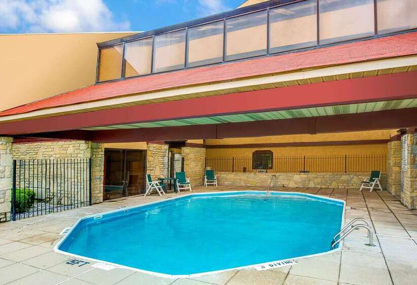 فندق Super 8 By Wyndham Fort Mitchell Cincinnati Area