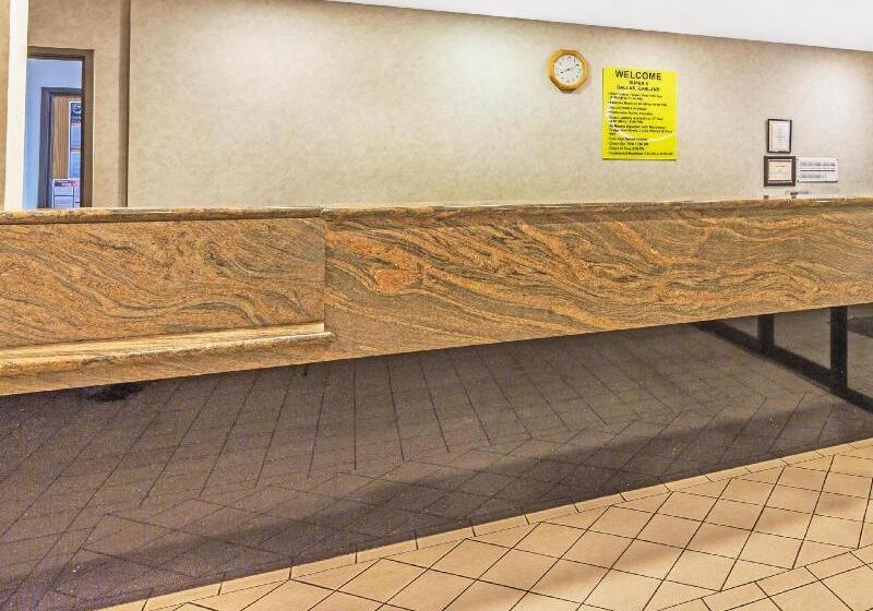 호텔 Super 8 By Wyndham Garland North Dallas Area