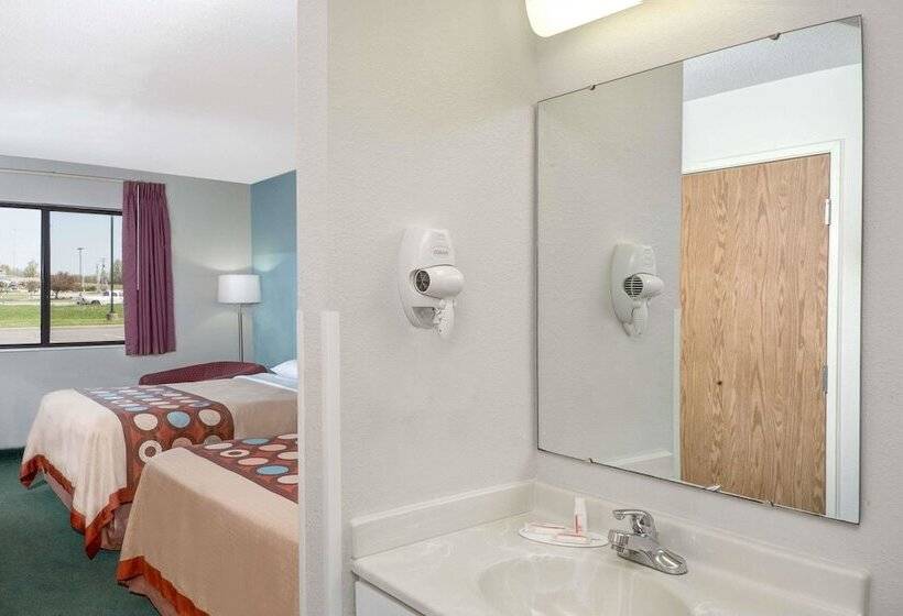 בית מלון כפרי Super 8 By Wyndham Gas City Marion Area