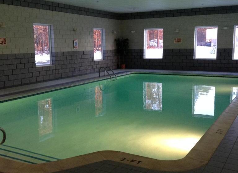 Отель Super 8 By Wyndham Grayling