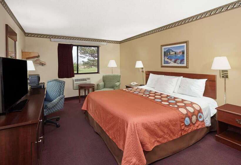 فندق Super 8 By Wyndham Greenville