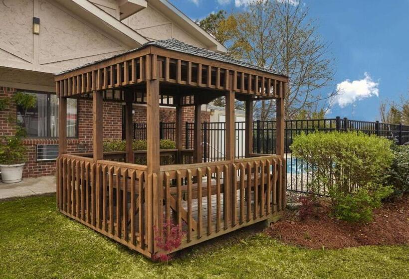 فندق Super 8 By Wyndham Greenville