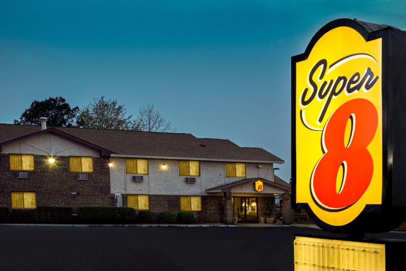 هتل Super 8 By Wyndham Greenville