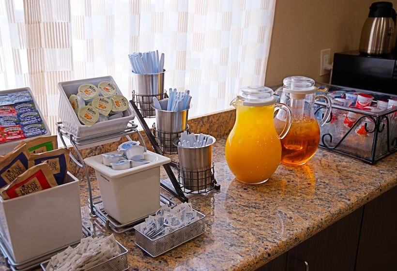 ホテル Super 8 By Wyndham Irving/dfw Apt/north