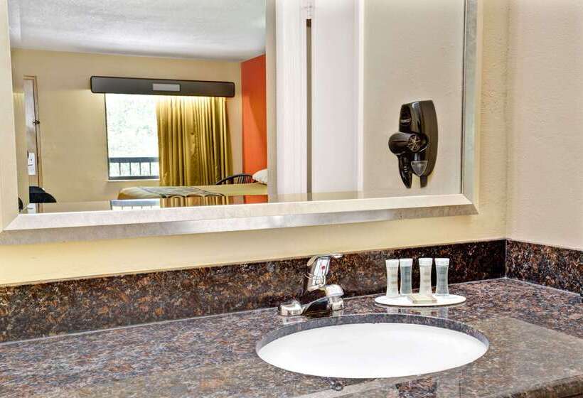 酒店 Super 8 By Wyndham Kissimmee/maingate/orlando Area