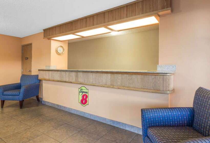 Отель Super 8 By Wyndham Lagrande