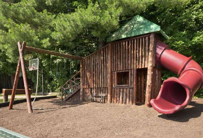 酒店 Super 8 By Wyndham Lake George/downtown