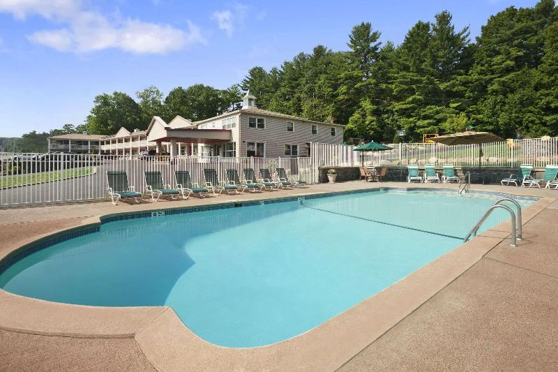 酒店 Super 8 By Wyndham Lake George/downtown