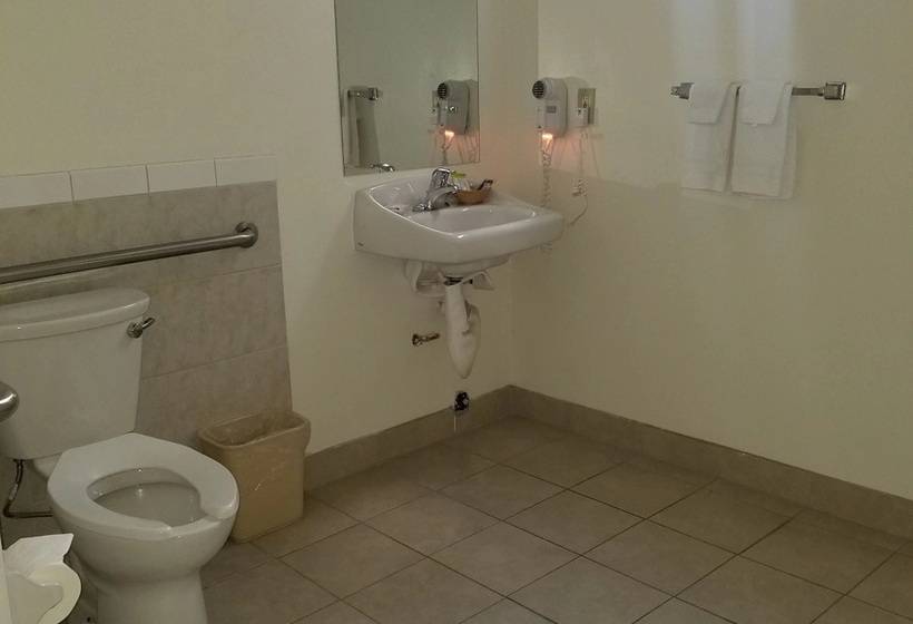 فندق Super 8 By Wyndham Los Angelesculver City Area