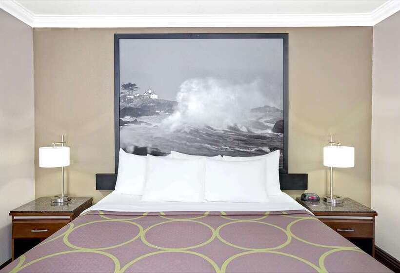 فندق Super 8 By Wyndham Los Angelesculver City Area