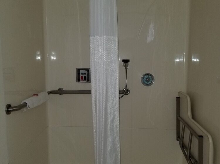 فندق Super 8 By Wyndham Los Angelesculver City Area