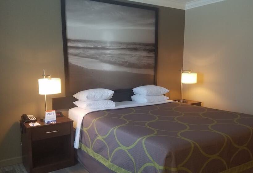 فندق Super 8 By Wyndham Los Angelesculver City Area
