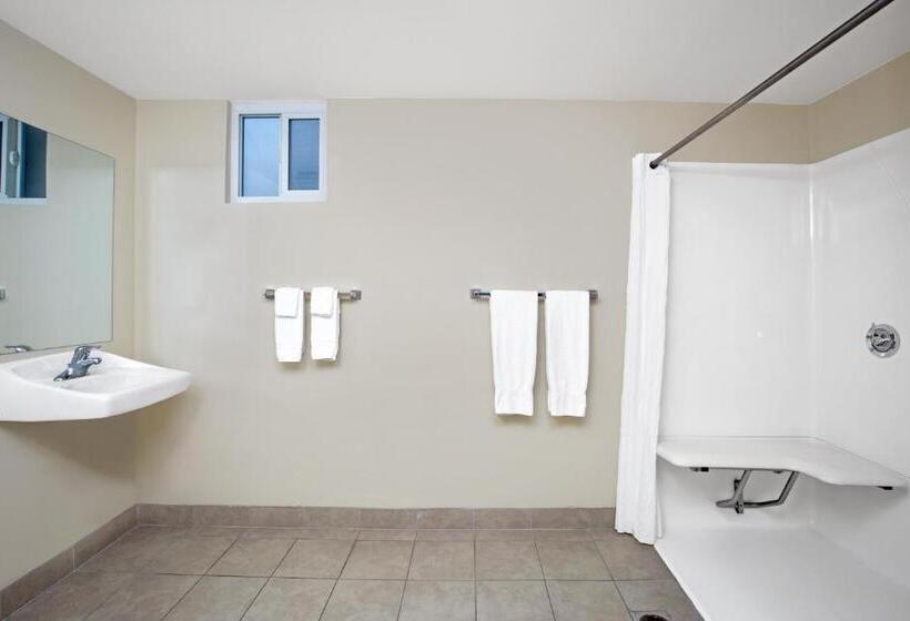 فندق Super 8 By Wyndham Los Angelesculver City Area