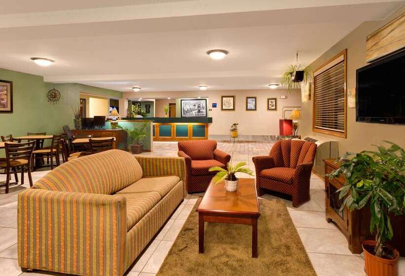 فندق Super 8 By Wyndham Lynchburg Va