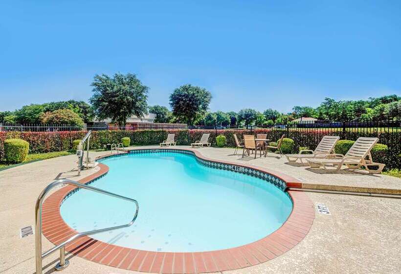 فندق Super 8 By Wyndham Mckinney/plano Area