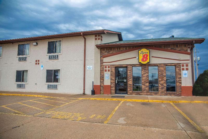 فندق Super 8 By Wyndham Mountain Home