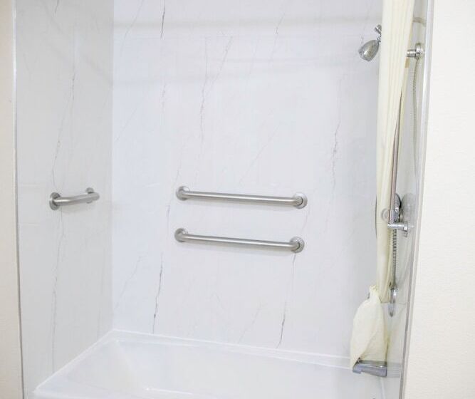 فندق Super 8 By Wyndham Mountain Home