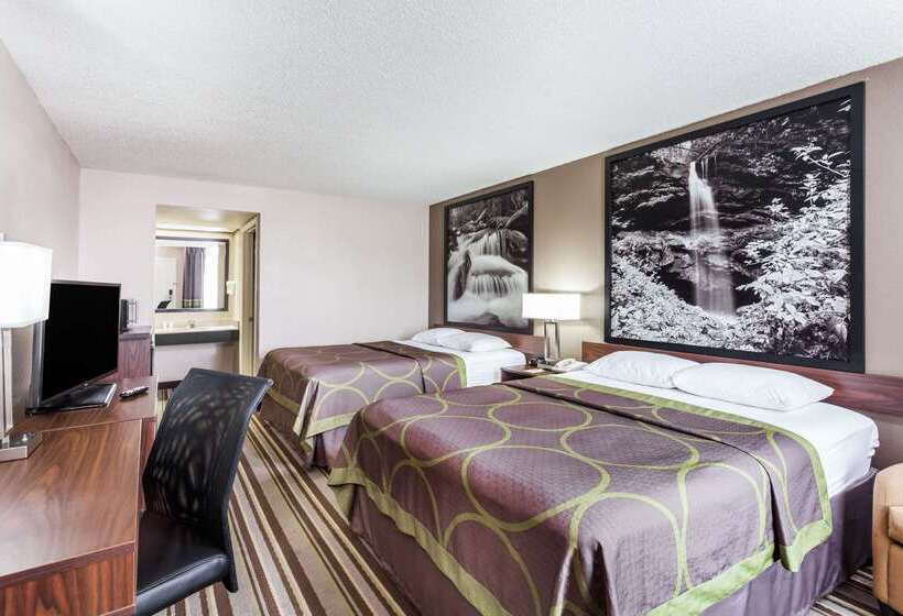 هتل Super 8 By Wyndham Pigeon Forge Emert St