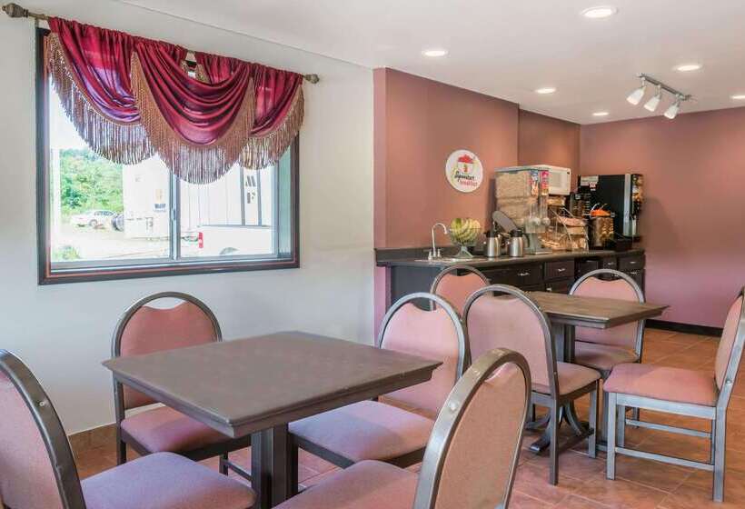 ホテル Super 8 By Wyndham Pittsburgh/monroeville