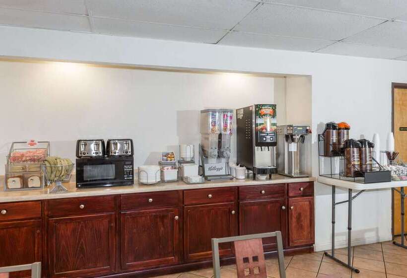 酒店 Super 8 By Wyndham Pompano Beach