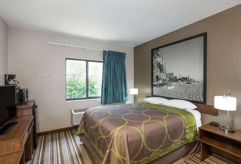 酒店 Super 8 By Wyndham Pompano Beach