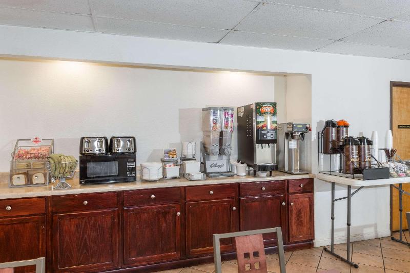 酒店 Super 8 By Wyndham Pompano Beach