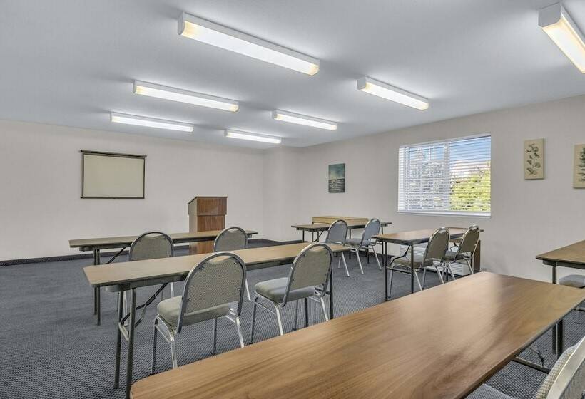 فندق Surestay By Best Western Sacramento South Natomas