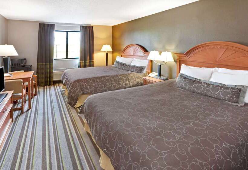 هتل Super 8 By Wyndham South Bend