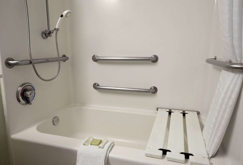 فندق Super 8 By Wyndham South Padre Island