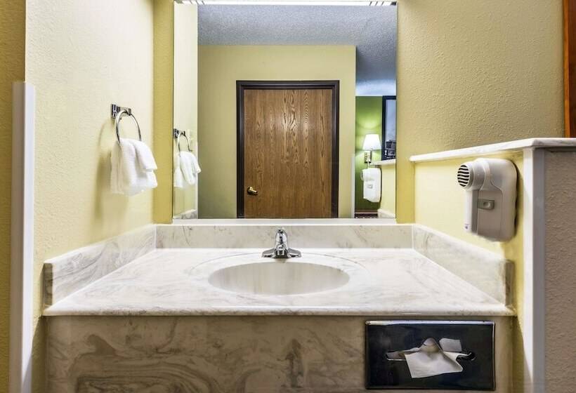 בית מלון כפרי Quality Inn